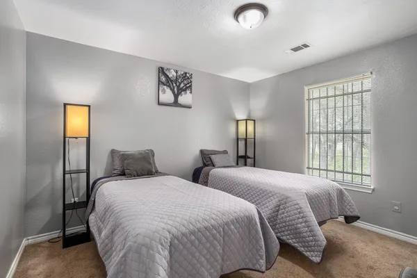 $2,300 | 1474 County Road 105, Columbus, TX 78934