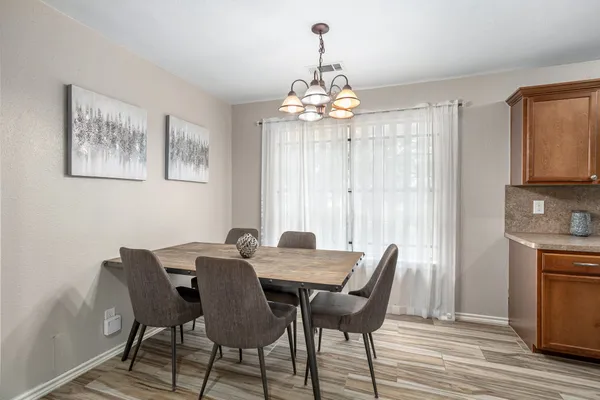 $2,300 | 1474 County Road 105, Columbus, TX 78934