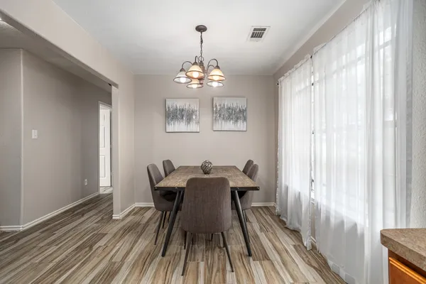 $2,300 | 1474 County Road 105, Columbus, TX 78934