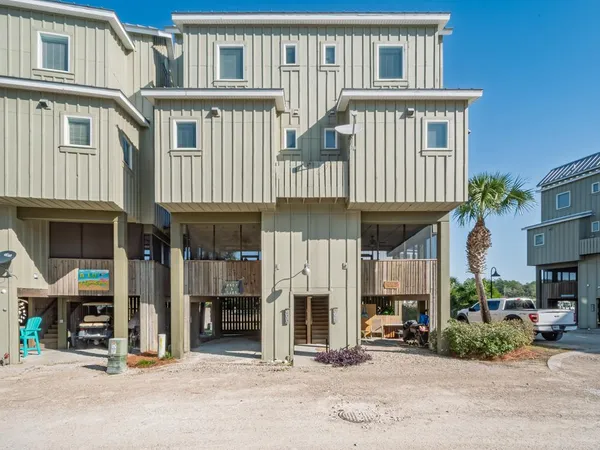 $268,000 | 400 Pirates Landing Drive, Carrabelle, FL 32322