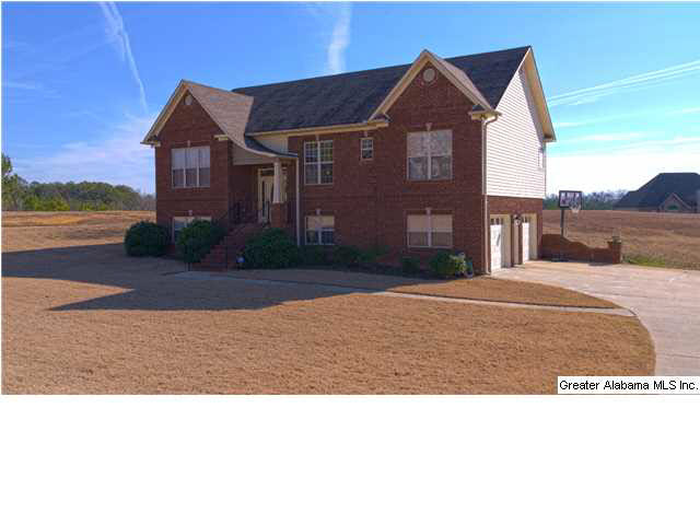 700 Ridgefield Way Odenville, AL 35120 - Photo 3 of 31