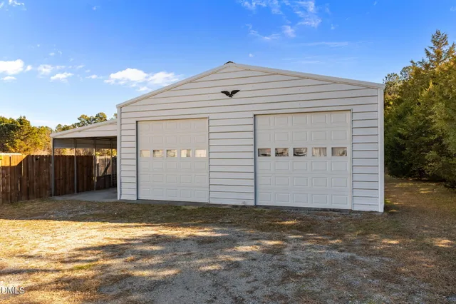 a front view of house with yard