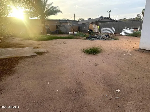 $285,000 | 326 North 39th Drive, Phoenix, AZ 85009
