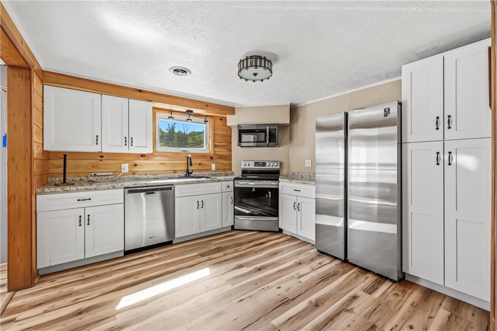 2025 West Lake Road Jamestown, PA 16134 - Photo 8 of 23