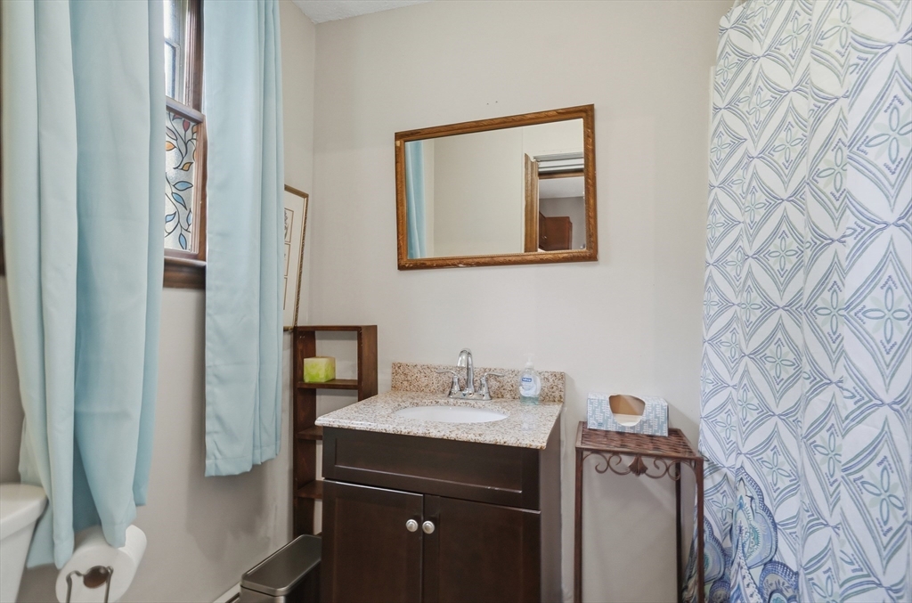 239 Fairmount Street Lowell, MA 01852 - Photo 36 of 42
