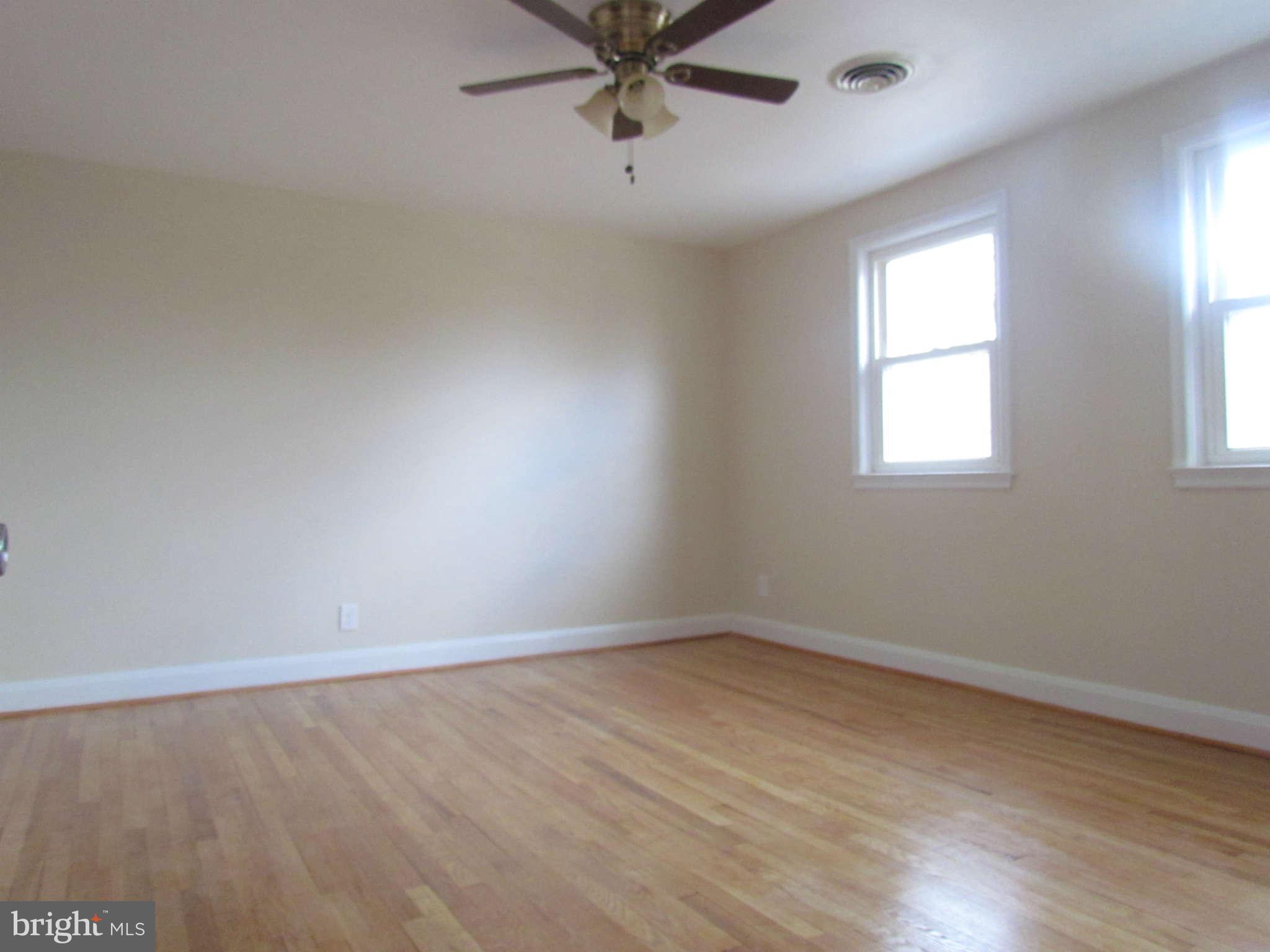 5912 Ayleshire Road Baltimore, MD 21239 - Photo 17 of 29 Bedroom