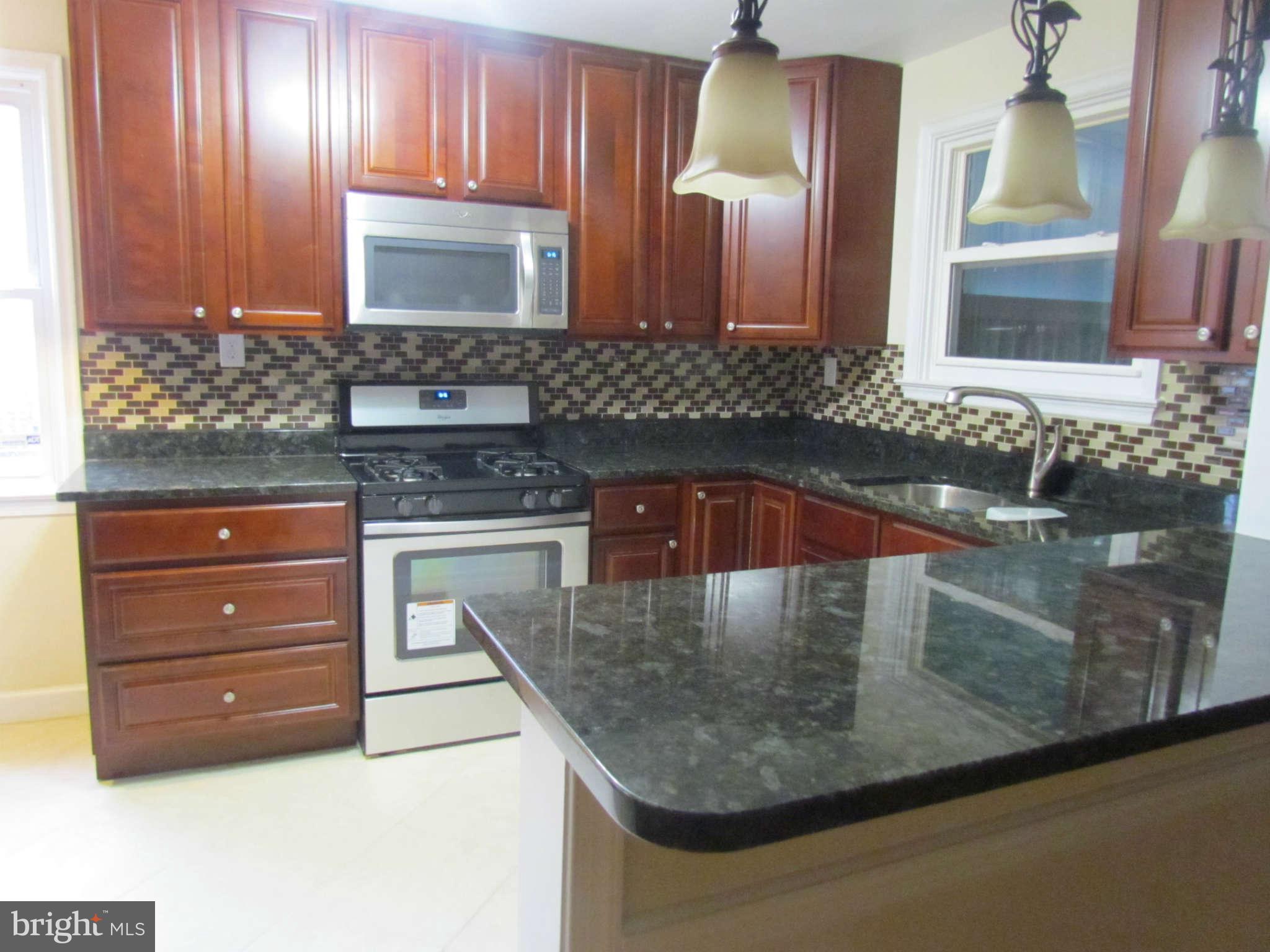 5912 Ayleshire Road Baltimore, MD 21239 - Photo 24 of 29 Kitchen