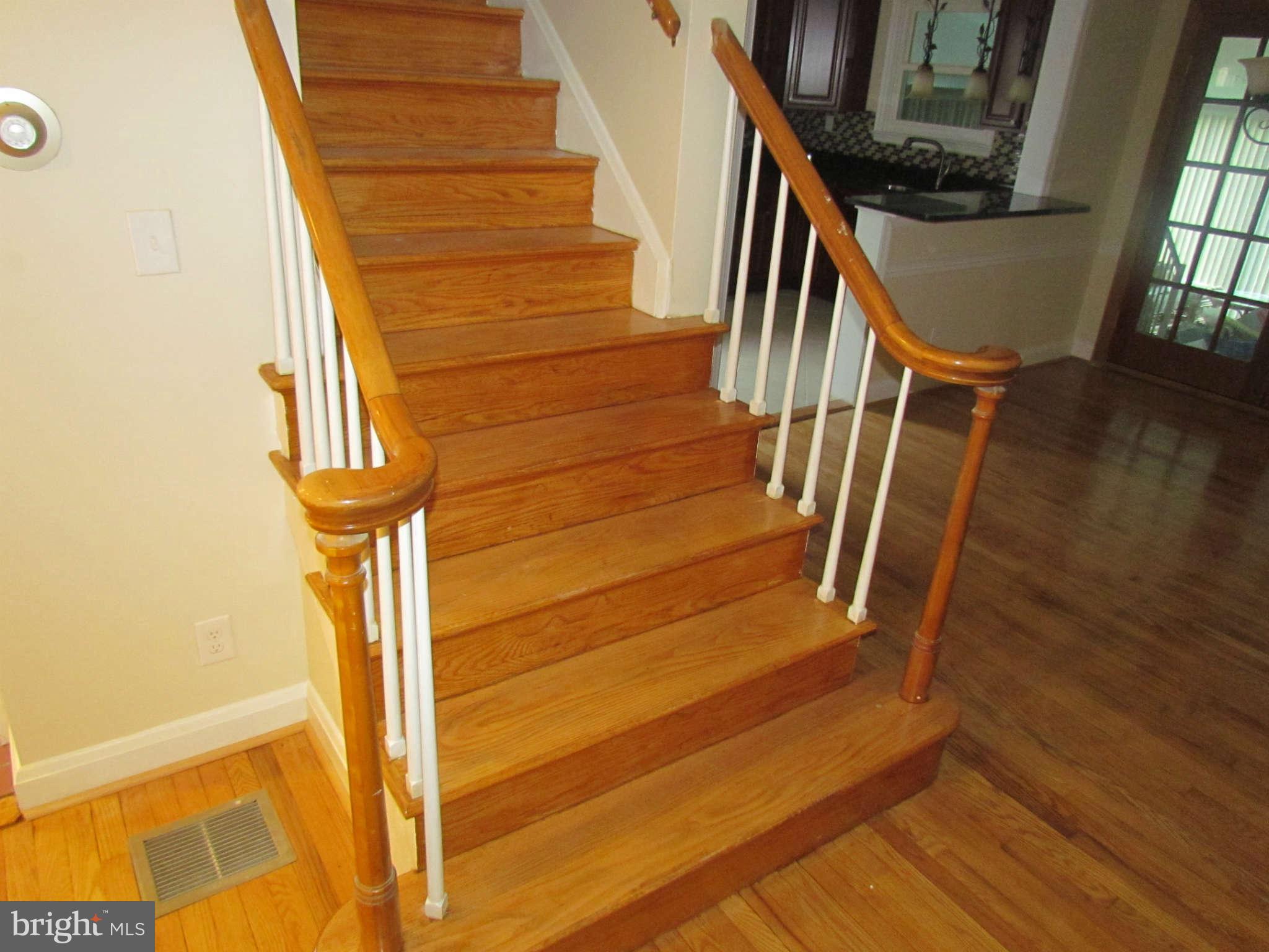 5912 Ayleshire Road Baltimore, MD 21239 - Photo 9 of 29 Interior (General)