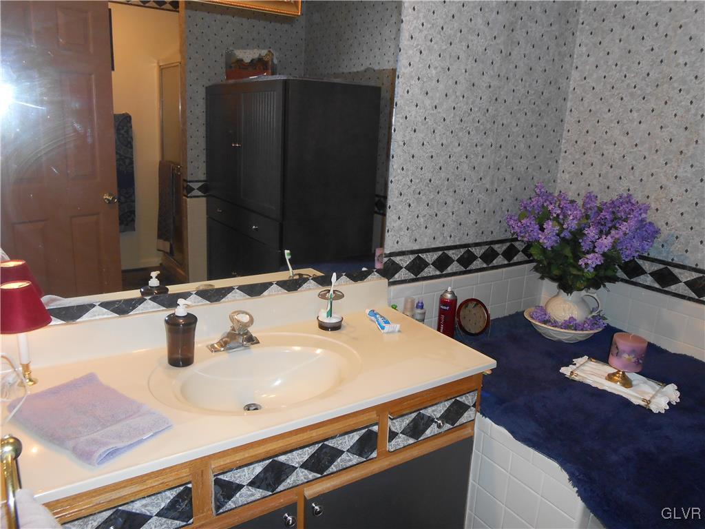 1252 Forest Road Whitehall, PA 18052 - Photo 13 of 20 Gallery Image 13