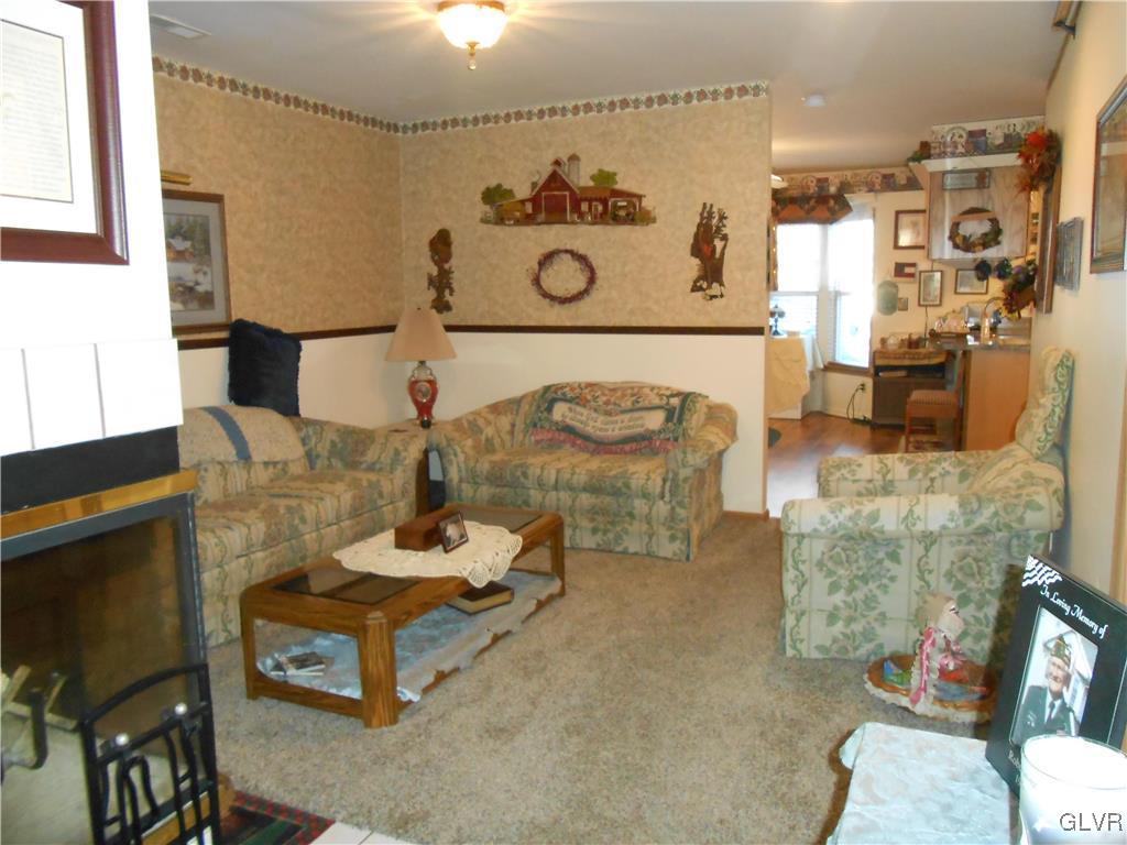 1252 Forest Road Whitehall, PA 18052 - Photo 4 of 20 Gallery Image 4