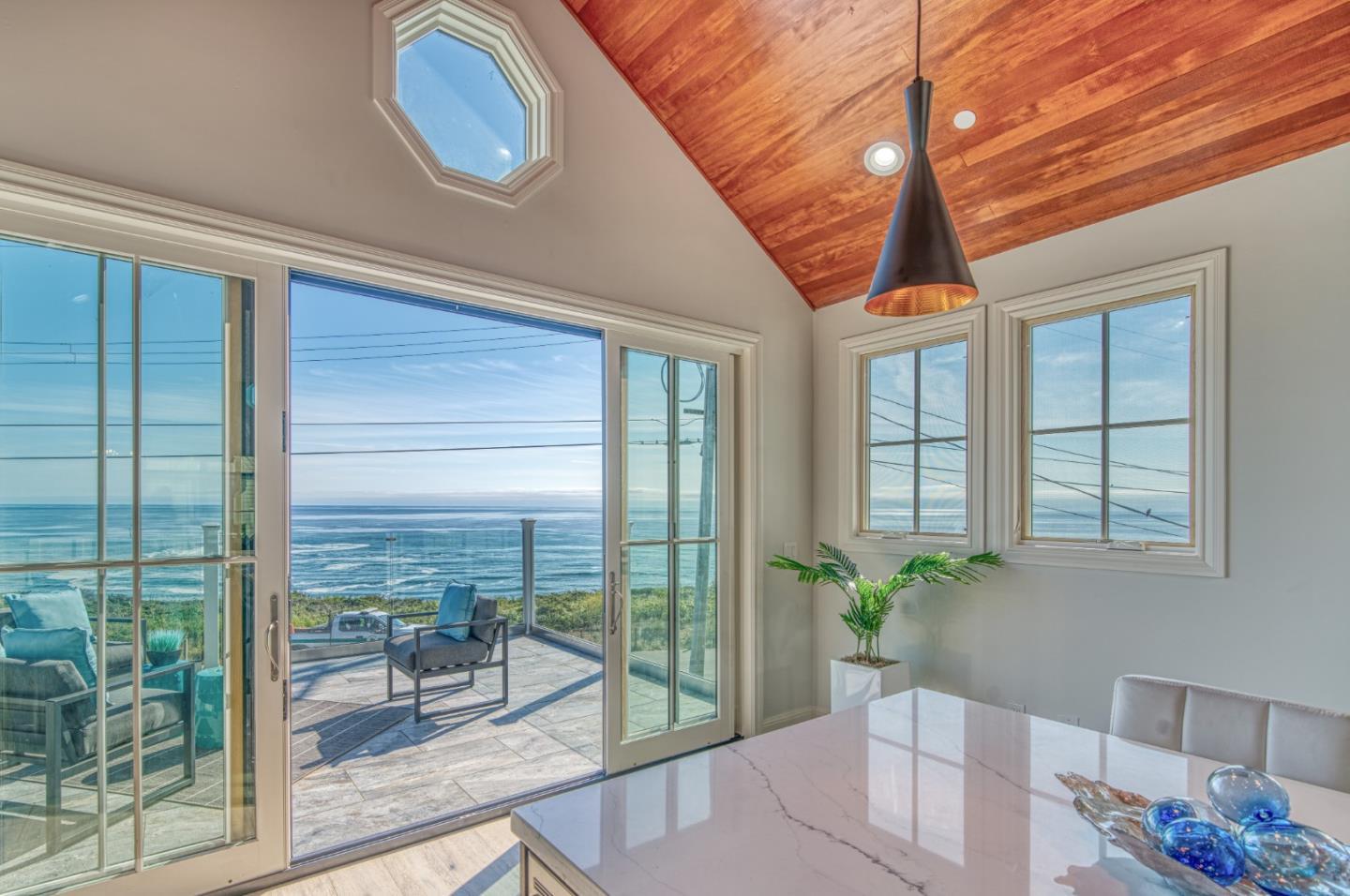 989 Ocean Boulevard Moss Beach, CA 94038 - Photo 10 of 44