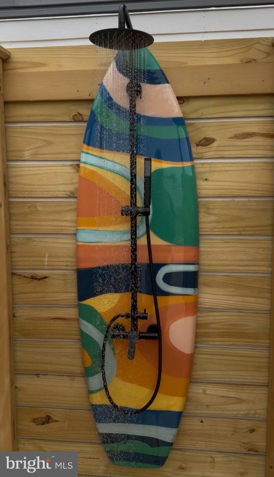 1 LaVallette Road Crisfield, MD 21817 - Photo 35 of 43 Surfboard shower: a splash of fun!