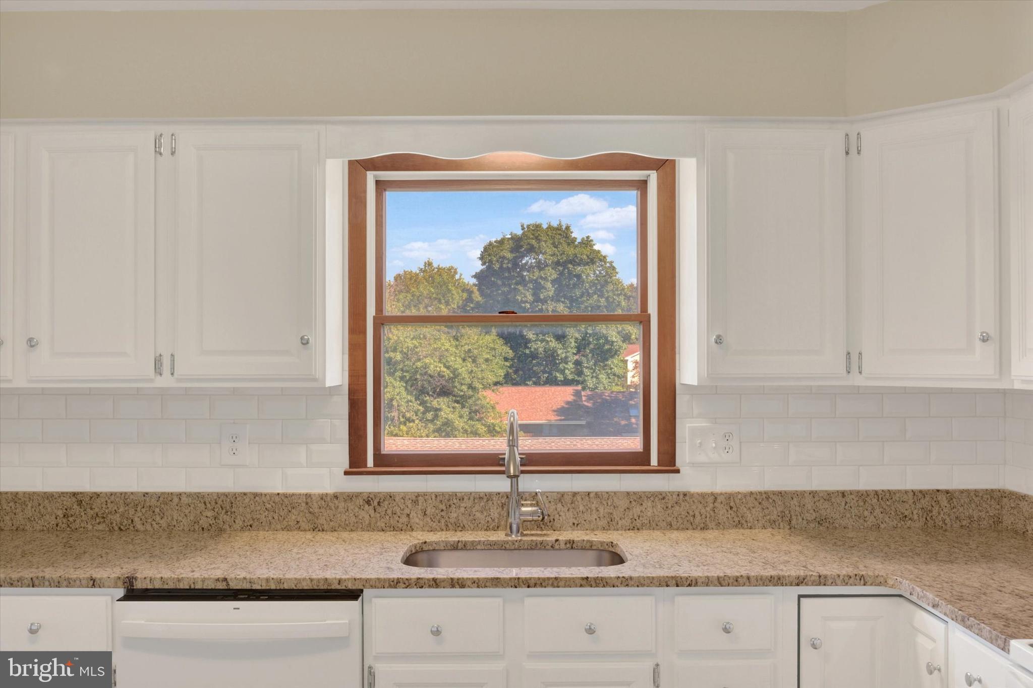 320 Regent Road Harrisburg, PA 17112 - Photo 9 of 30 Gallery Image 9
