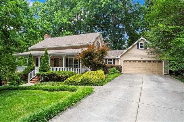 $400,000 | 1052 Evelyn Lane Southwest, Lilburn, GA 30047