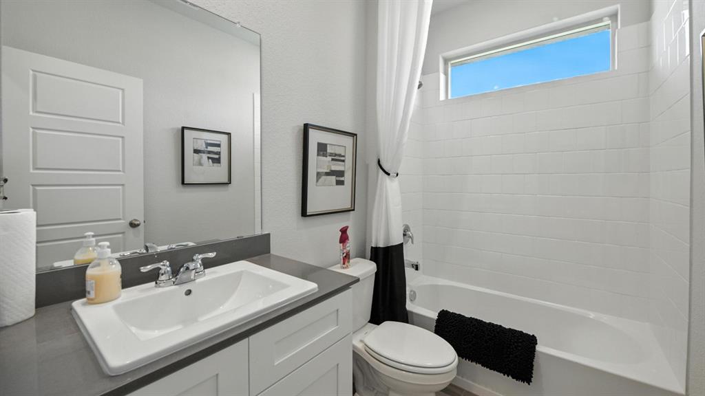 913 Hollyn Drive Decatur, TX 76234 - Photo 21 of 33