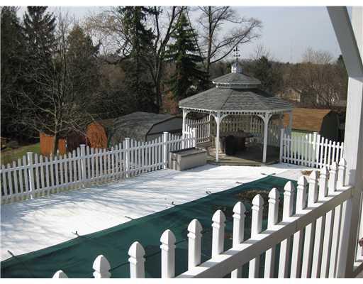 115 Adele Road Pittsburgh, PA 15237 - Photo 14 of 18 Swimming Pool/Hot Tub/Sauna.