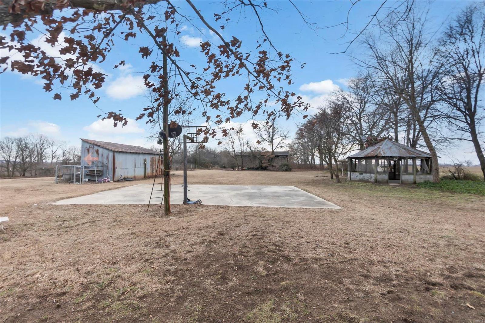 17907 County Road 784 Bernie, MO 63822 - Photo 10 of 33