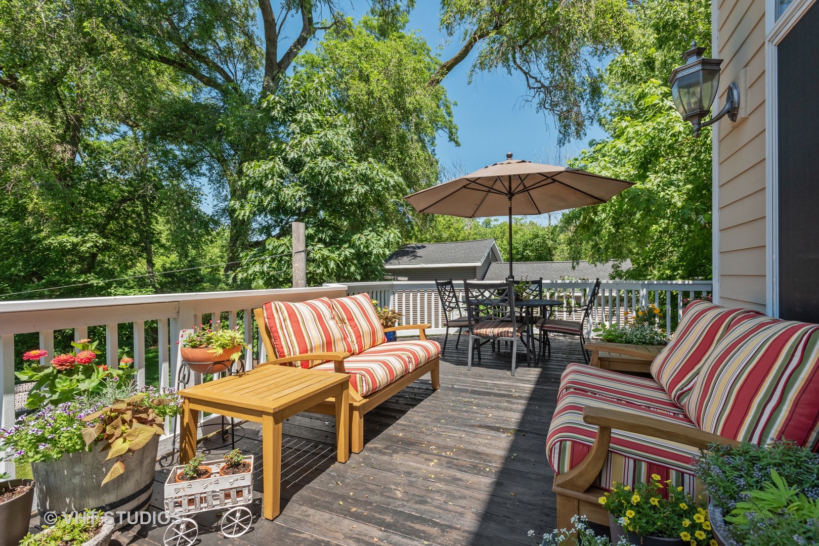 N210 Silverleaf Boulevard Wheaton, IL 60187 - Photo 42 of 48 a view of a chairs and table in the patio