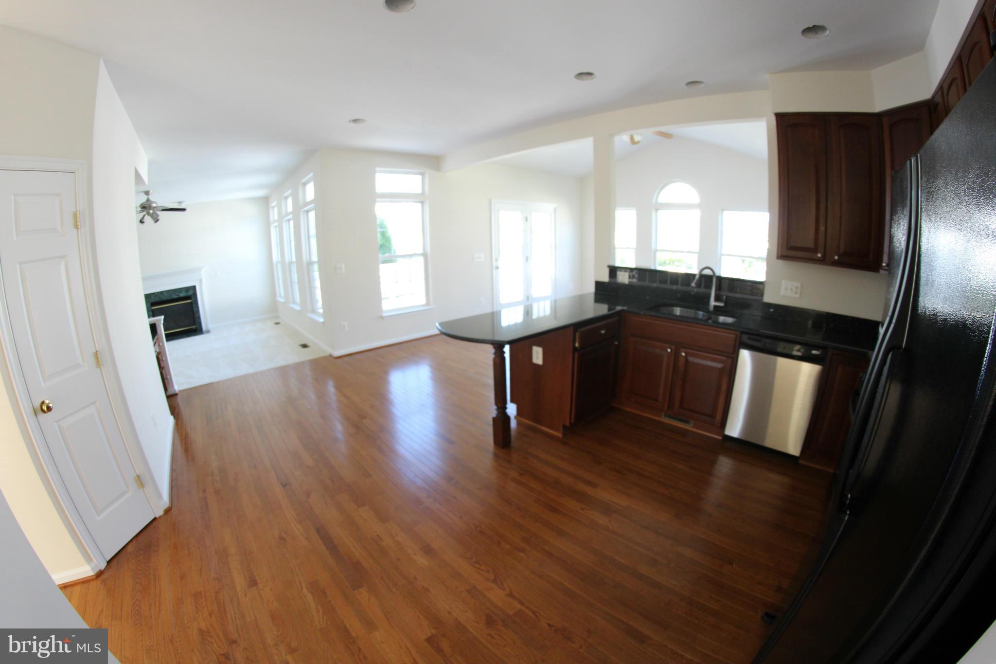 6829 Rathbone Place Gainesville, VA 20155 - Photo 11 of 30 Kitchen