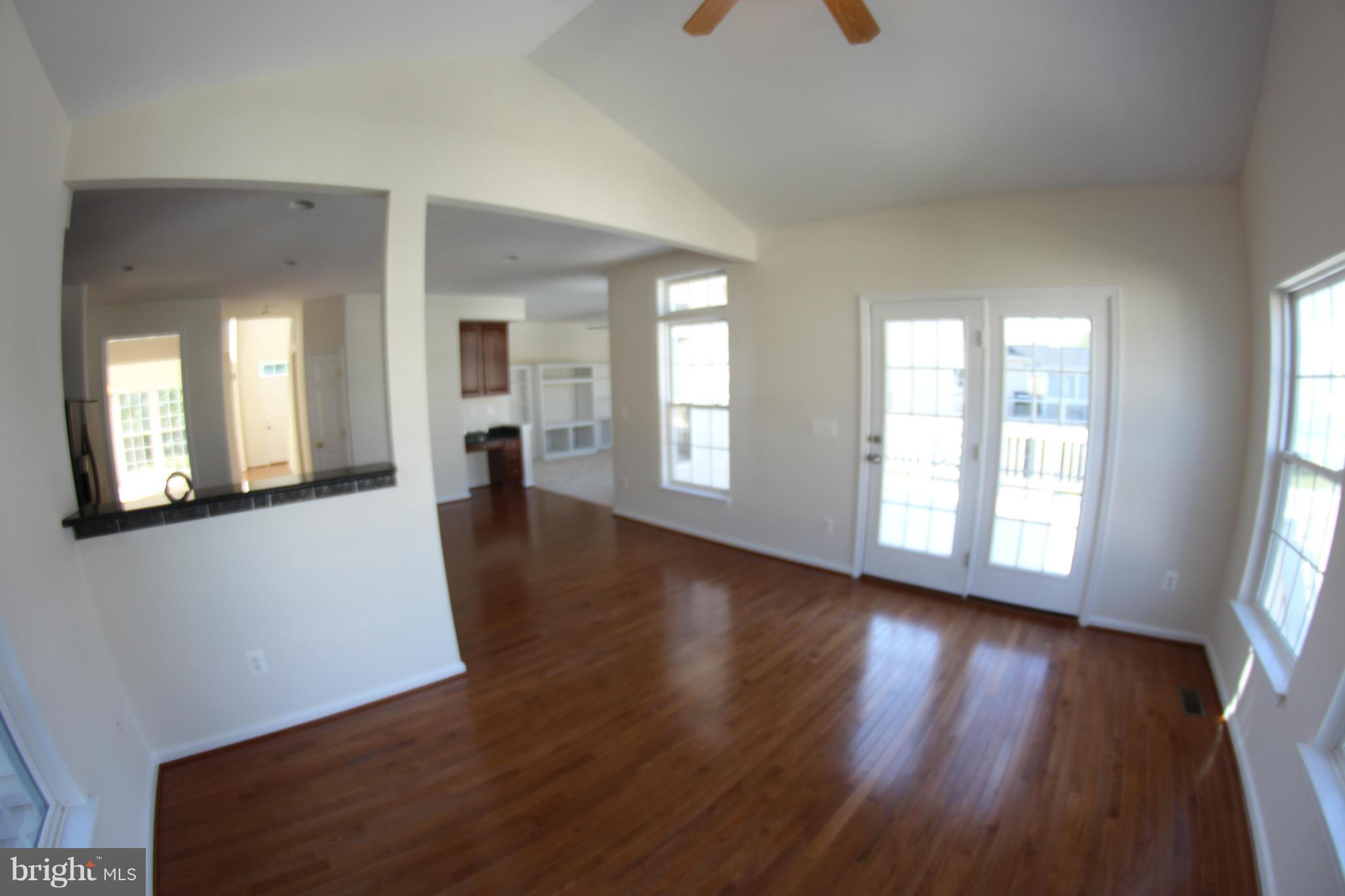 6829 Rathbone Place Gainesville, VA 20155 - Photo 15 of 30 Dining Room