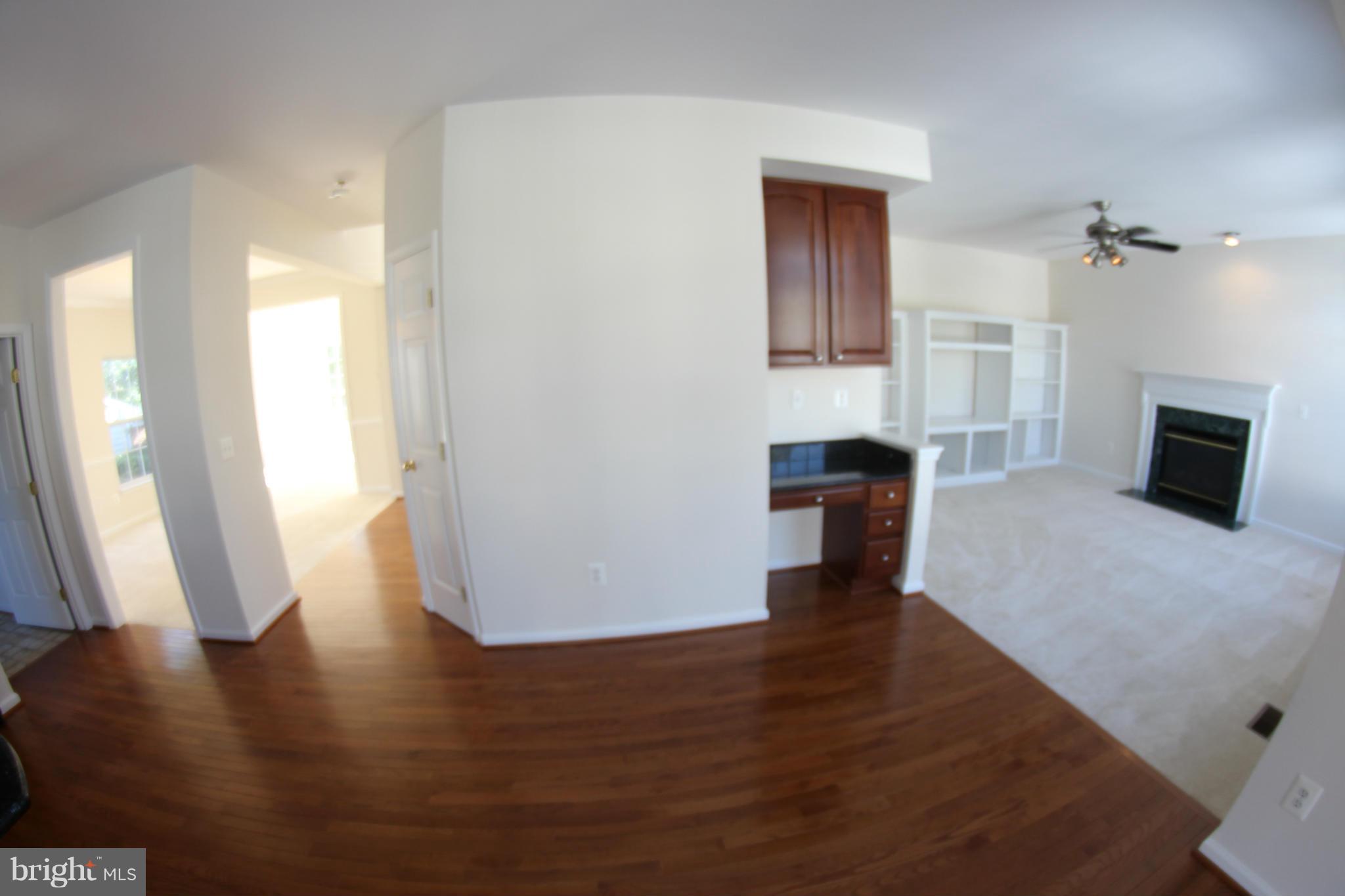 6829 Rathbone Place Gainesville, VA 20155 - Photo 16 of 30 Interior (General)