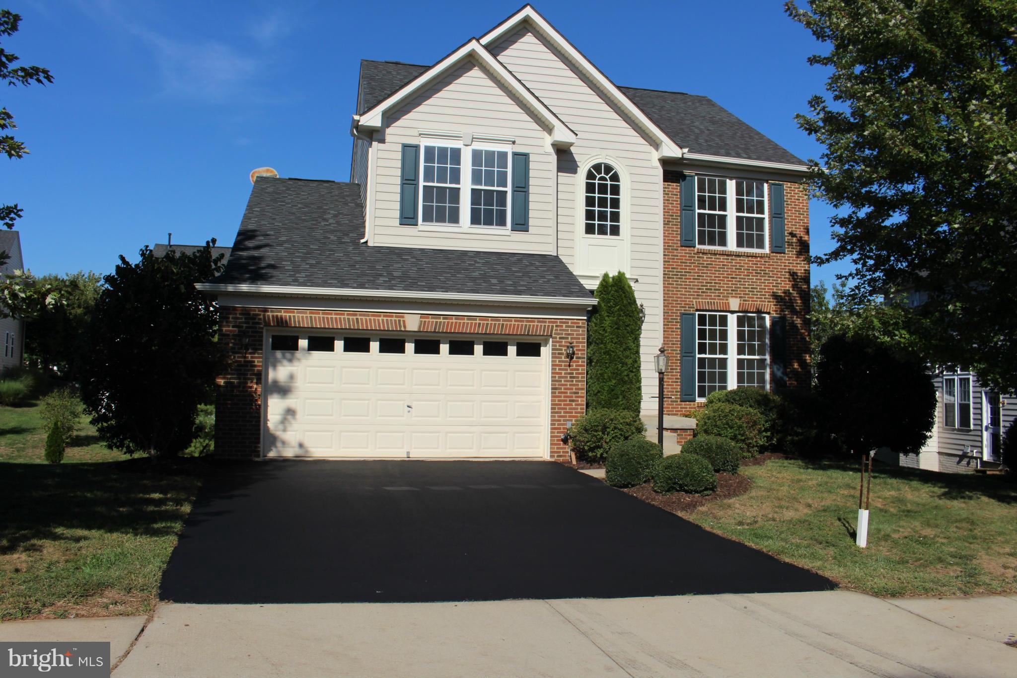 6829 Rathbone Place Gainesville, VA 20155 - Photo 3 of 30 Exterior (Front)