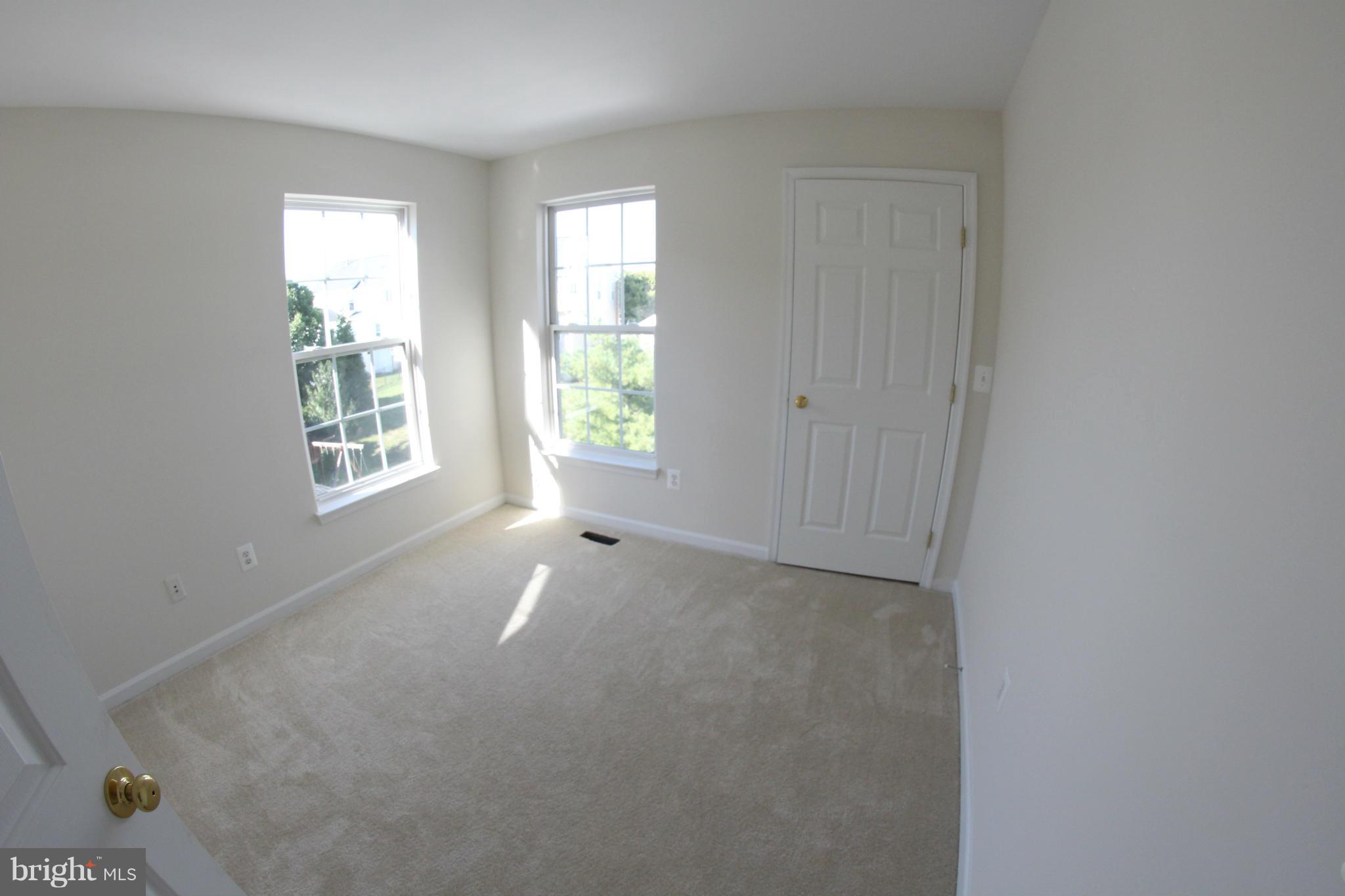 6829 Rathbone Place Gainesville, VA 20155 - Photo 21 of 30 Bedroom