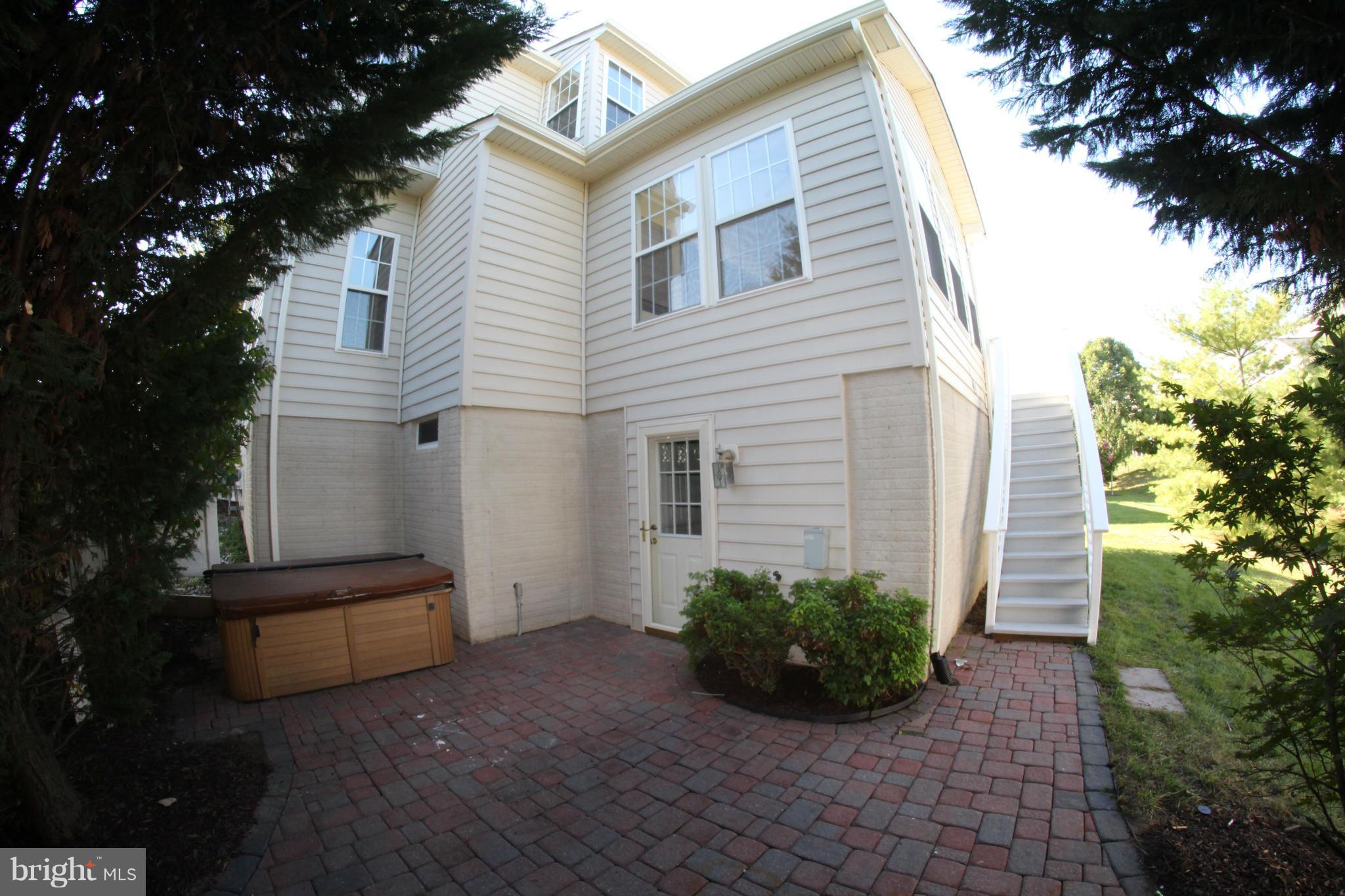 6829 Rathbone Place Gainesville, VA 20155 - Photo 7 of 30 Exterior (Rear)