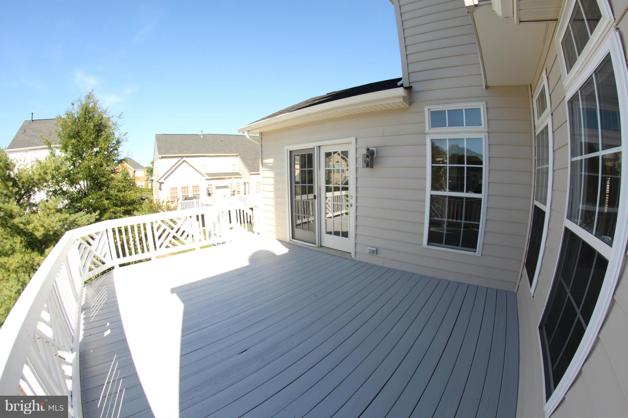 6829 Rathbone Place Gainesville, VA 20155 - Photo 8 of 30 Exterior (Rear)
