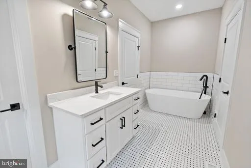 $999,999 | Oxbow Court, Harpers Ferry, WV 25425