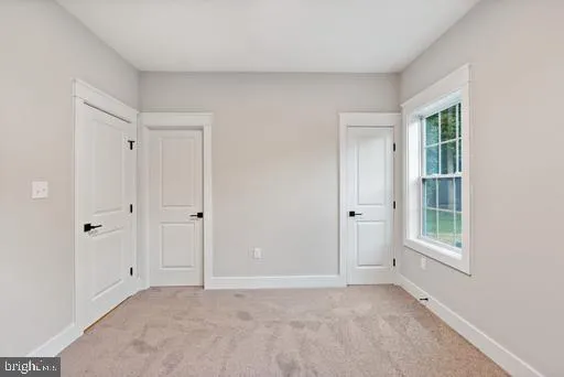 $999,999 | Oxbow Court, Harpers Ferry, WV 25425