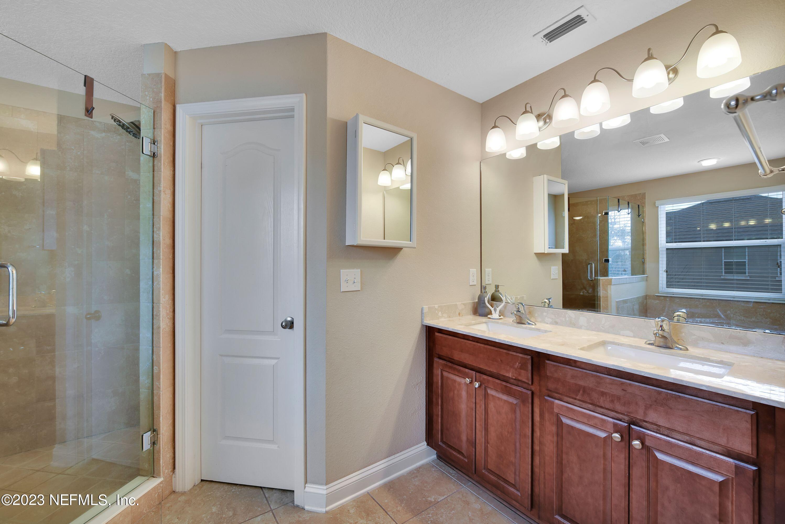 12169 Ridge Crossing Way Jacksonville, FL 32226 - Photo 36 of 52 12169 Ridge Crossing Way_0033