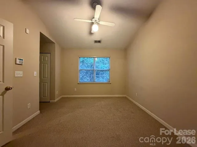 $1,800 | 6007 Cougar Lane, Charlotte, NC 28269