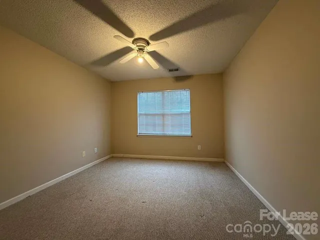 $1,800 | 6007 Cougar Lane, Charlotte, NC 28269