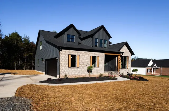 $582,500 | 134 Mitchell Road, Reidsville, NC 27320