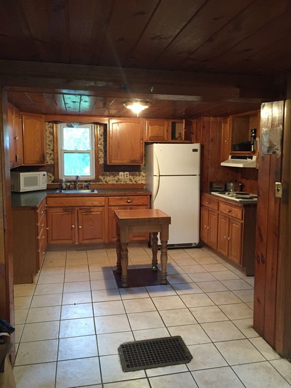440 Morgan Road West Springfield, MA 01089 - Photo 4 of 11 Gallery Image 4