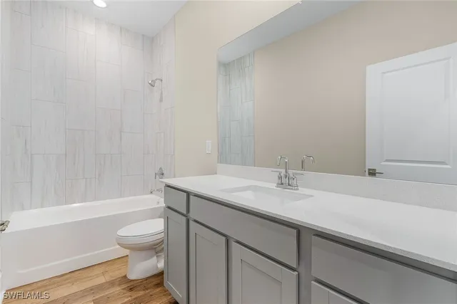 $514,900 | 955 Admiral Bull Halsey Avenue, LaBelle, FL 33935