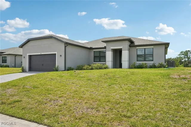 $514,900 | 955 Admiral Bull Halsey Avenue, LaBelle, FL 33935