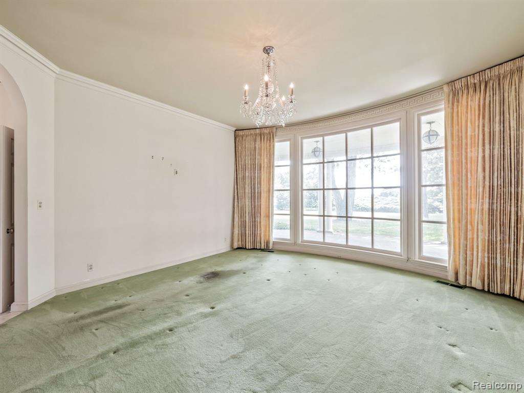 475 Lake Shore Road Grosse Pointe Farms, MI 48236 - Photo 11 of 44