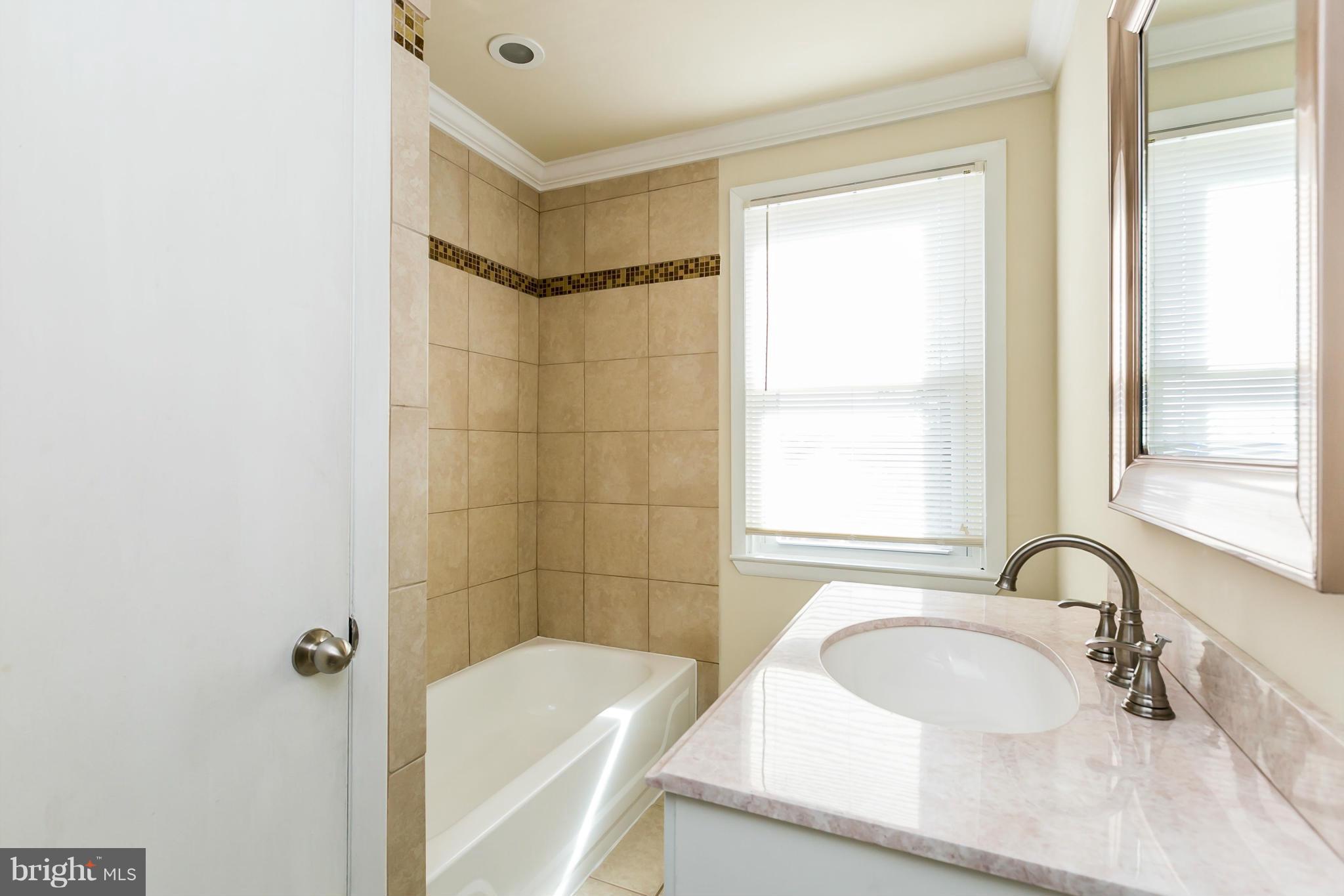 1222 Silverthorne Road Baltimore, MD 21239 - Photo 14 of 22 Bath