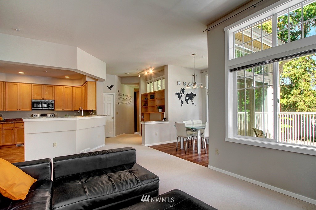 4325 Northeast 5th Court, Unit 102 Renton, WA 98059 - Photo 2 of 12 Gallery Image 2
