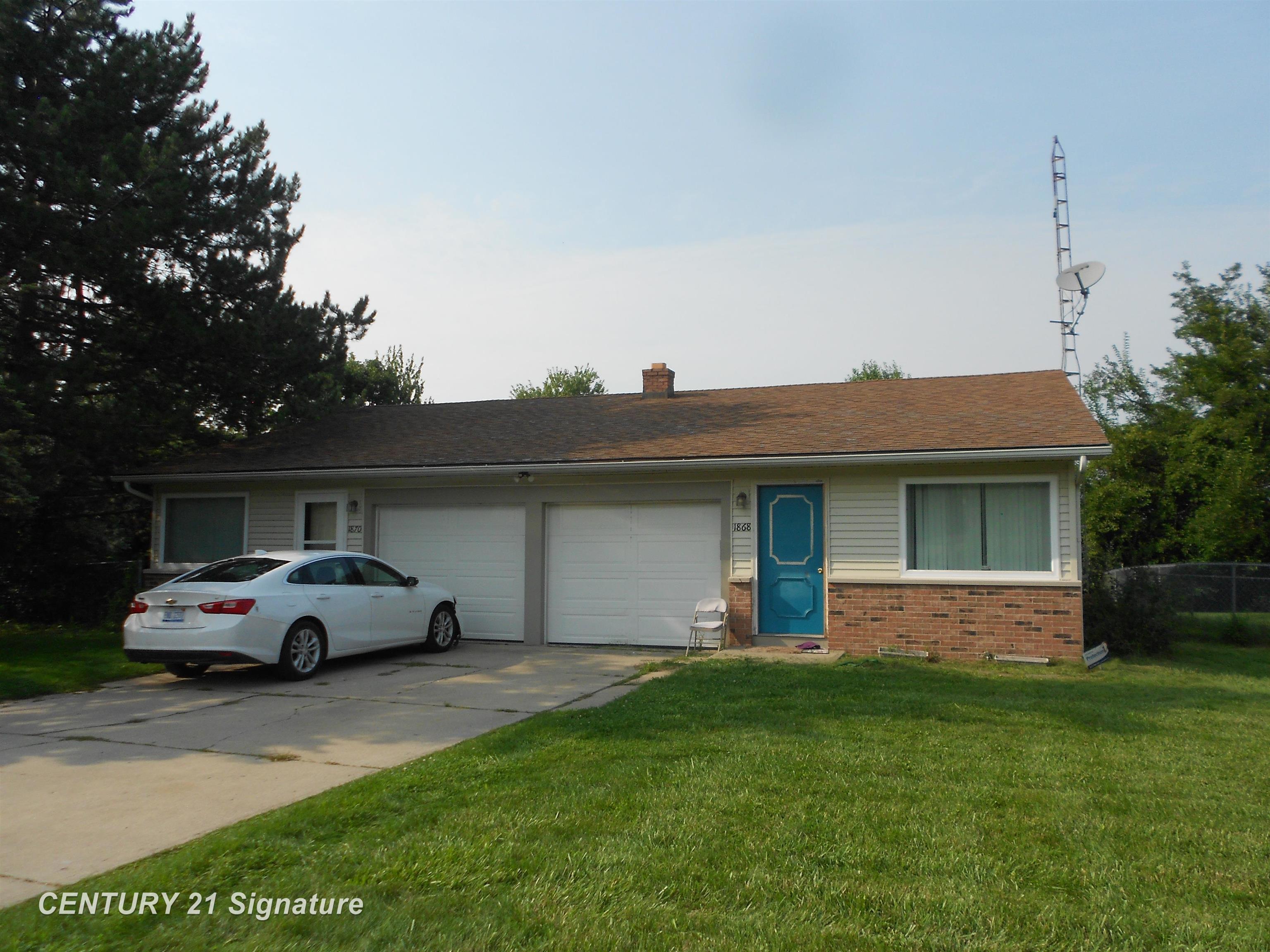 1868 Alcott Road Saginaw, MI 48604 - Photo 1 of 11
