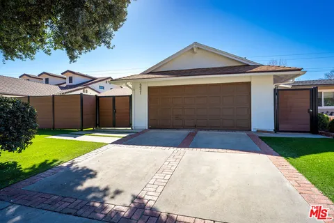 $1,295,000 | 5521 Ruthwood Drive, Calabasas, CA 91302
