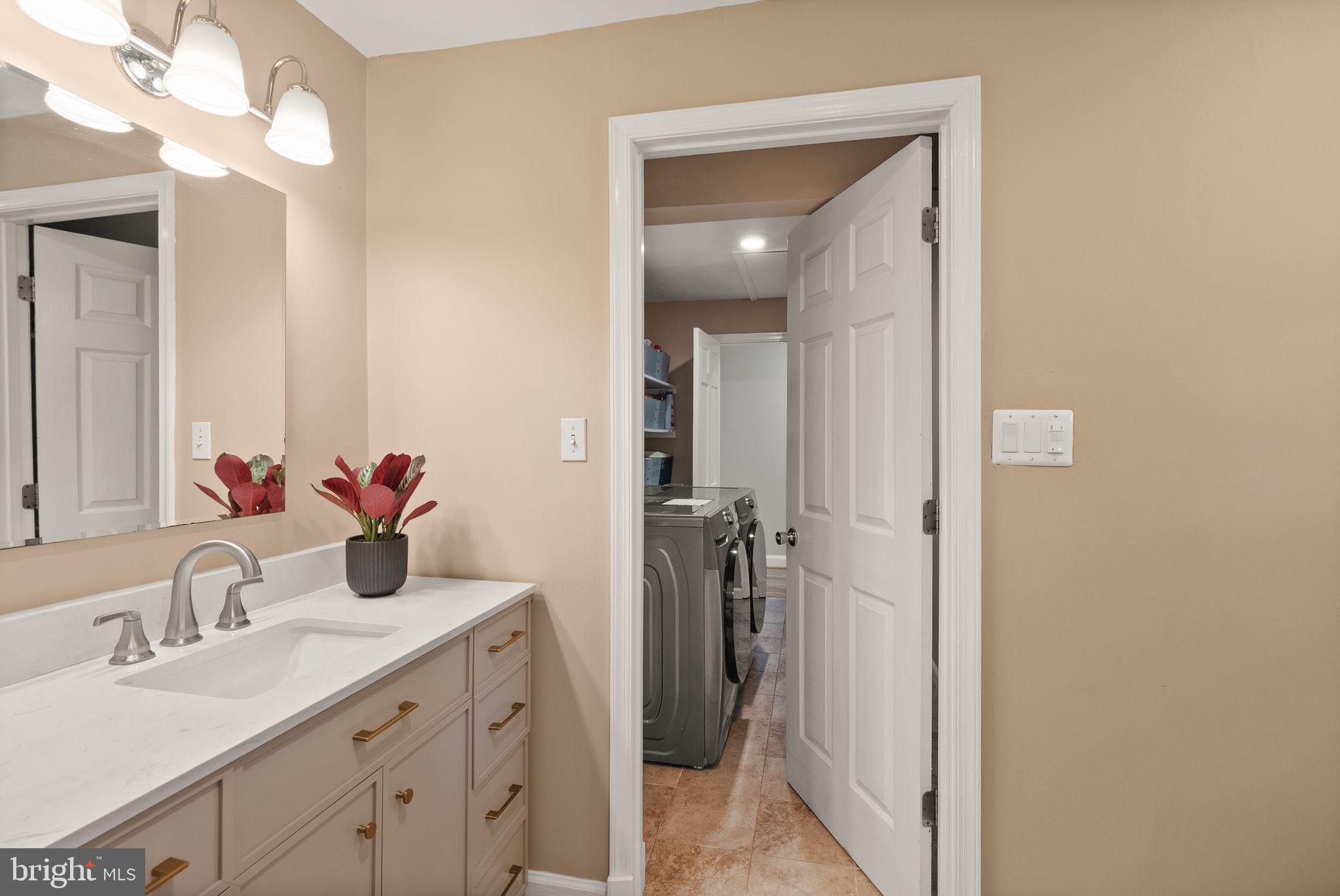 815 Seneca Road Great Falls, VA 22066 - Photo 41 of 61