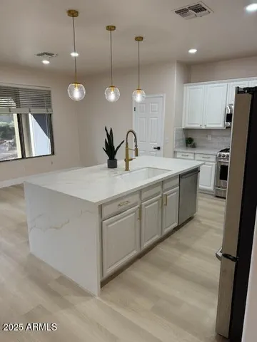 $614,900 | 40802 North Peale Court, Anthem, AZ 85086