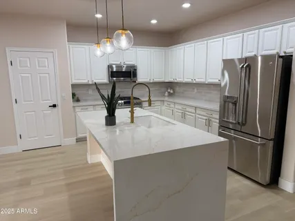 $619,900 | 40802 North Peale Court, Anthem, AZ 85086