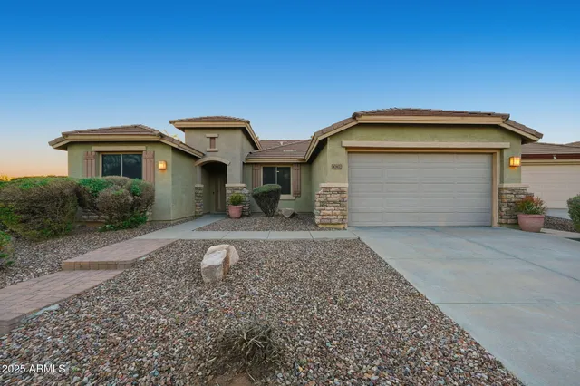 $614,900 | 40802 North Peale Court, Anthem, AZ 85086