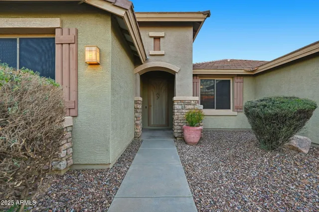 $614,900 | 40802 North Peale Court, Anthem, AZ 85086