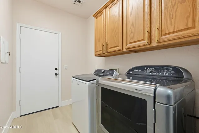 $614,900 | 40802 North Peale Court, Anthem, AZ 85086