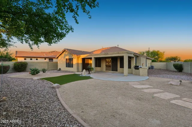 $614,900 | 40802 North Peale Court, Anthem, AZ 85086